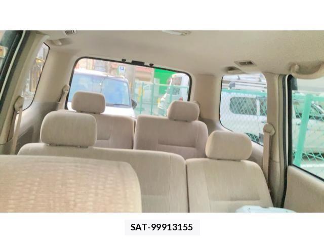 Toyota NOAH 2003-07 7562568-16