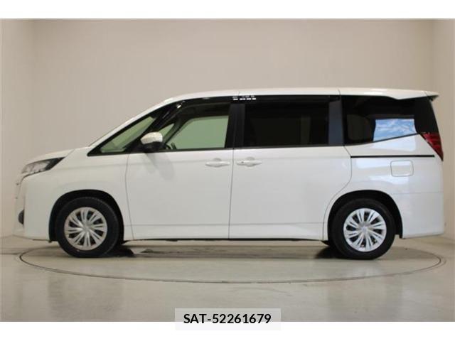 Toyota NOAH 2022-10 7562566-10