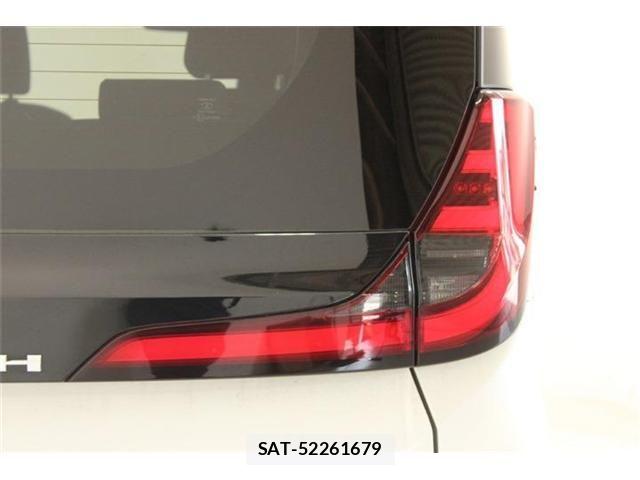 Toyota NOAH 2022-10 7562566-19