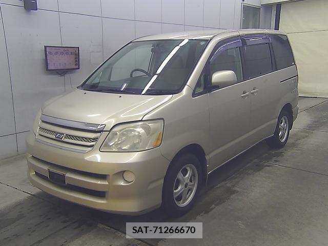 Toyota NOAH 2005-07 7578798-0