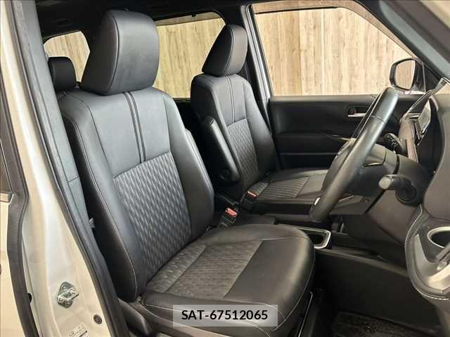 Toyota NOAH 2022-12 7618713-11