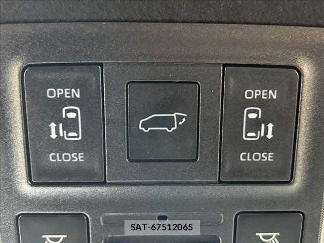 Toyota NOAH 2022-12 7618713-6
