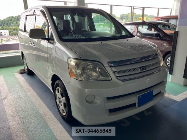 Toyota NOAH 2007-01 7618775-2