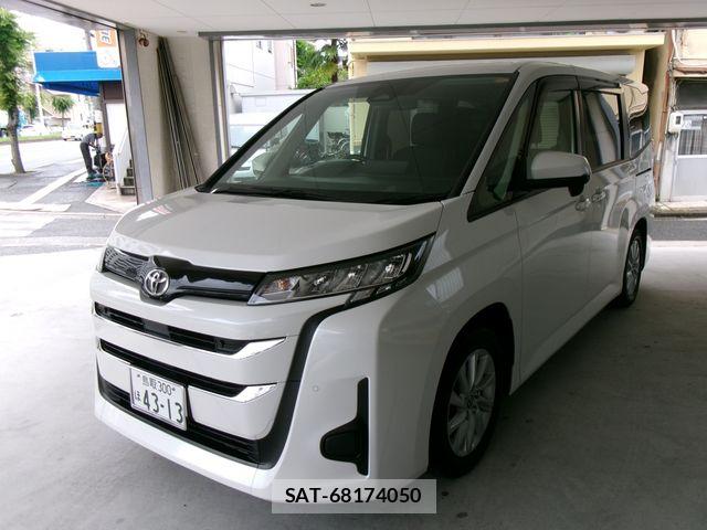 Toyota NOAH 2022-03 7618715-0