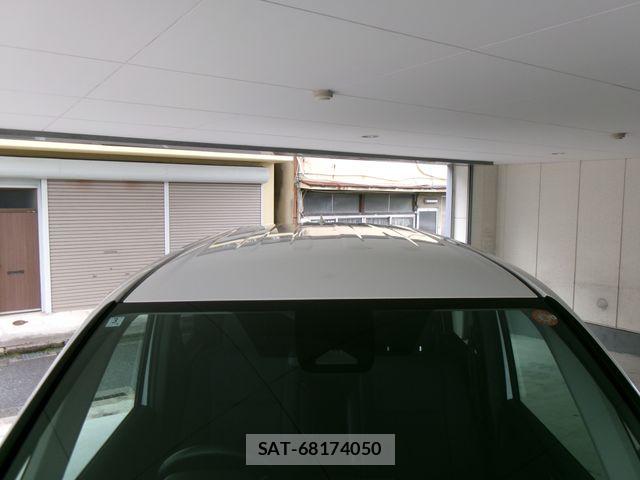Toyota NOAH 2022-03 7618715-9