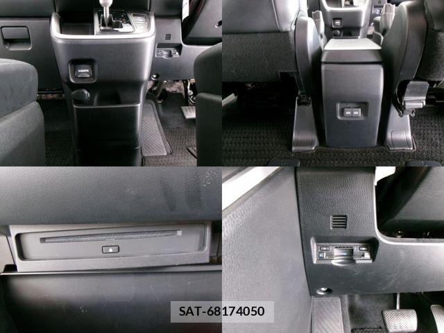 Toyota NOAH 2022-03 7618715-23