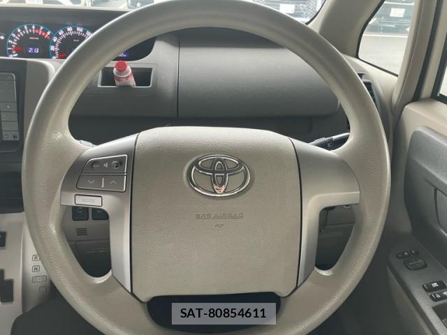 Toyota NOAH 2010-06 7618769-14