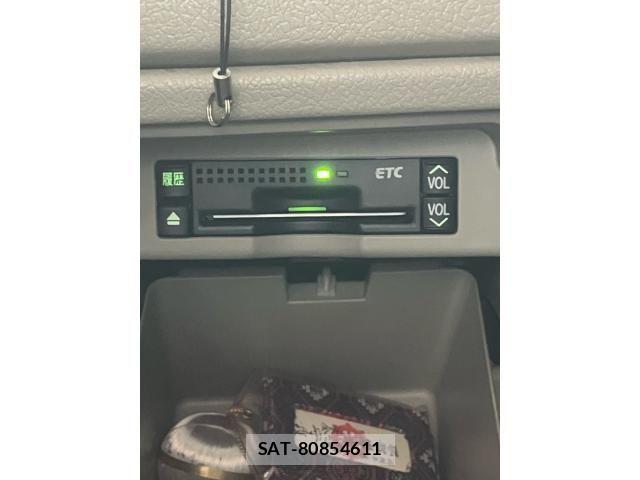 Toyota NOAH 2010-06 7618769-18