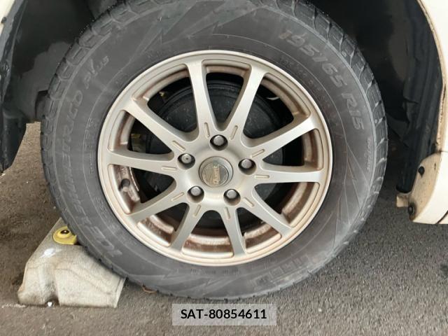 Toyota NOAH 2010-06 7618769-5