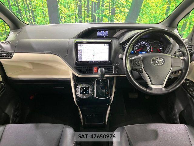 Toyota NOAH 2018-02 7618742-4