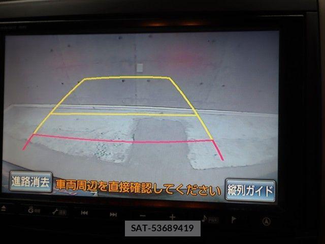 Toyota NOAH 2012-01 7618748-12