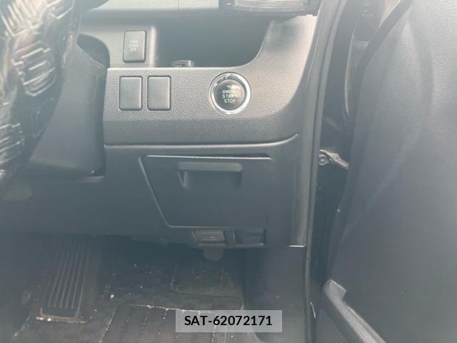 Toyota NOAH 2010-11 7618761-13
