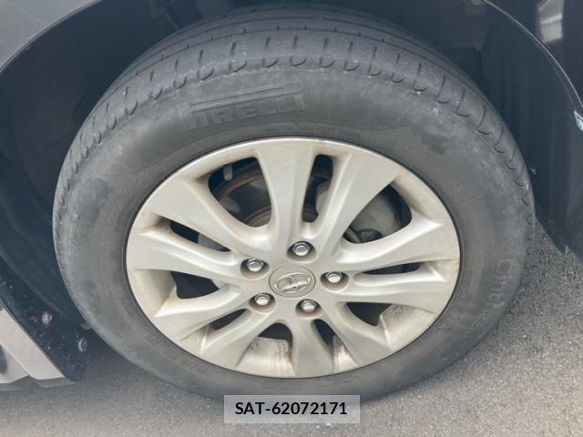 Toyota NOAH 2010-11 7618761-7