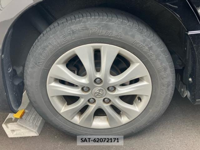 Toyota NOAH 2010-11 7618761-8