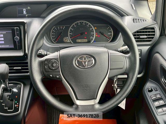 Toyota NOAH 2014-07 7618750-13