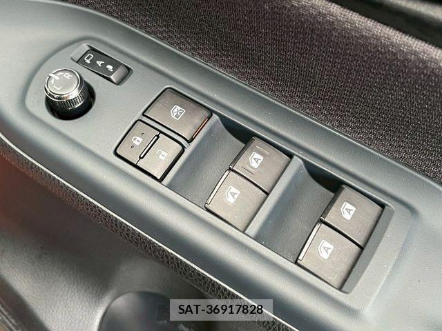 Toyota NOAH 2014-07 7618750-19