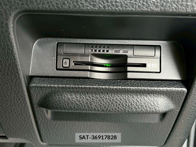 Toyota NOAH 2014-07 7618750-21