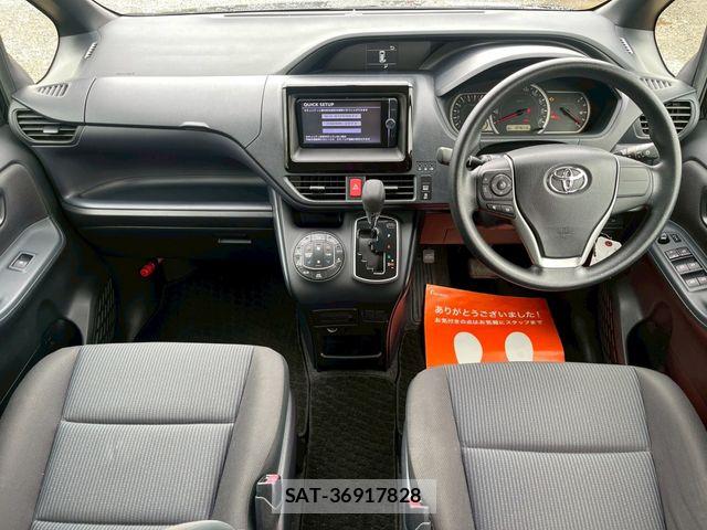 Toyota NOAH 2014-07 7618750-2