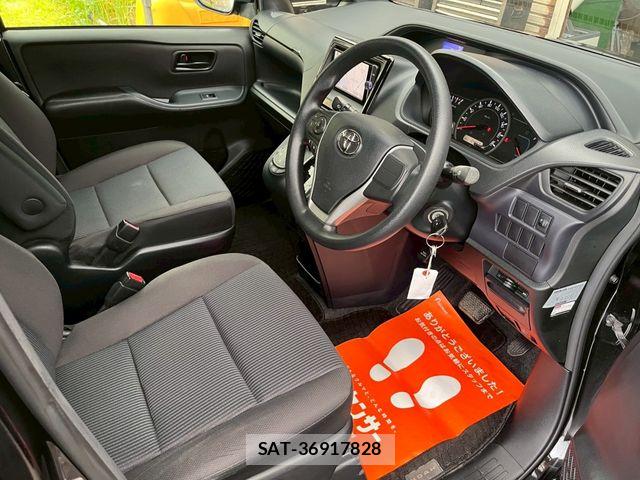 Toyota NOAH 2014-07 7618750-3