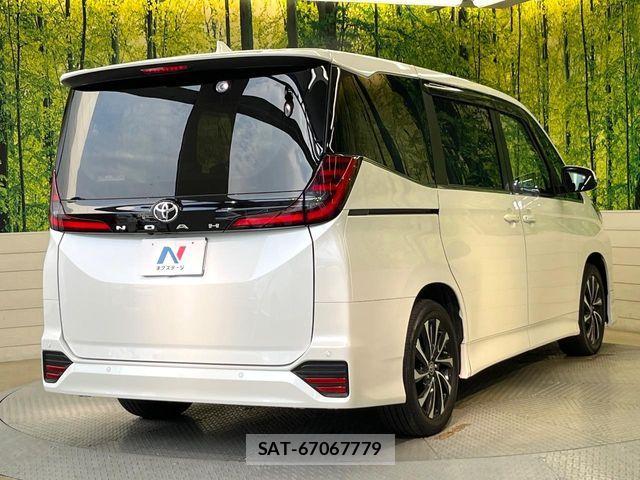 Toyota NOAH 2022-10 7618728-16