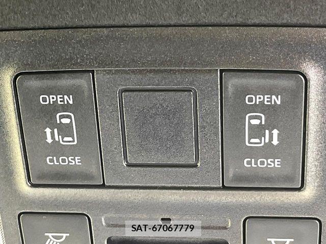 Toyota NOAH 2022-10 7618728-5