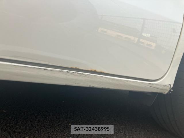 Toyota NOAH 2020-07 7618744-12
