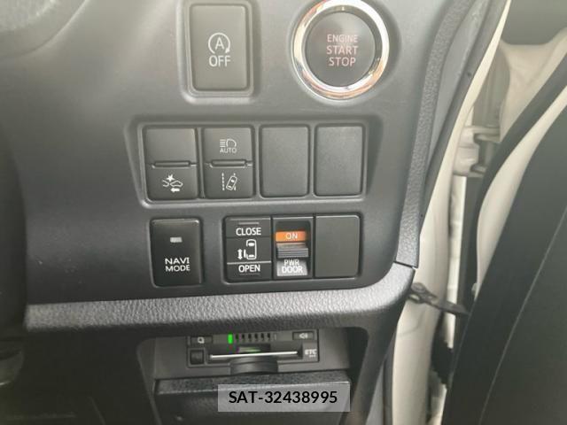 Toyota NOAH 2020-07 7618744-27