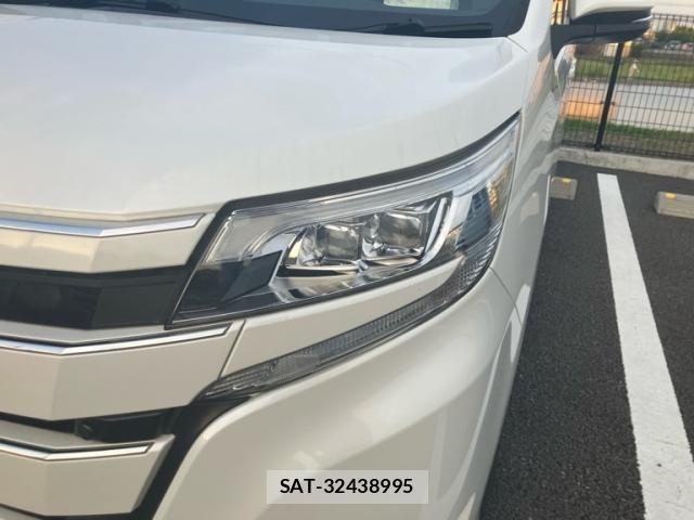 Toyota NOAH 2020-07 7618744-2