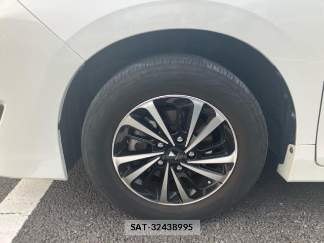 Toyota NOAH 2020-07 7618744-8