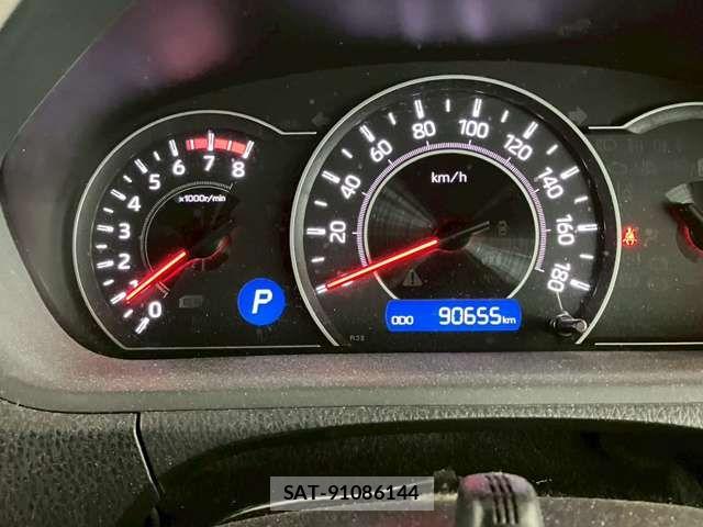 Toyota NOAH 2018-07 7618743-11