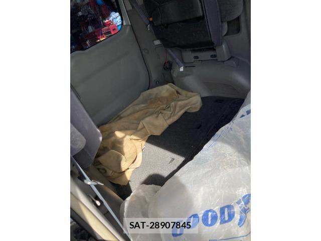 Toyota NOAH 2002-01 7618772-10