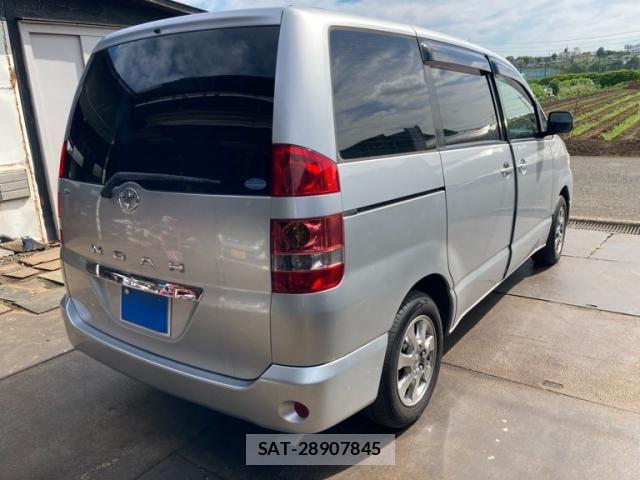 Toyota NOAH 2002-01 7618772-2