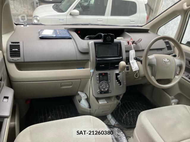 Toyota NOAH 2007-07 7618773-13