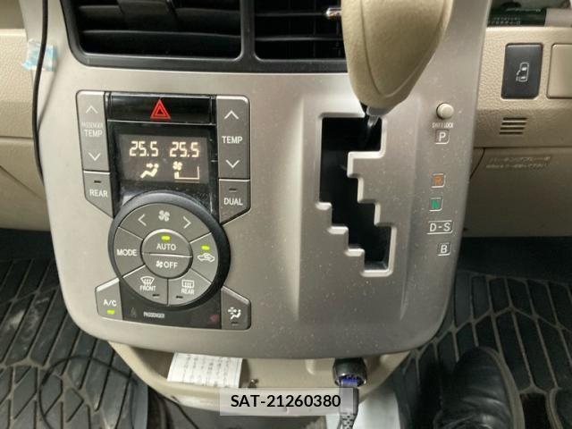 Toyota NOAH 2007-07 7618773-16