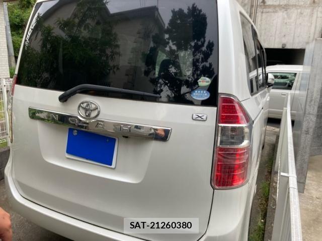 Toyota NOAH 2007-07 7618773-4