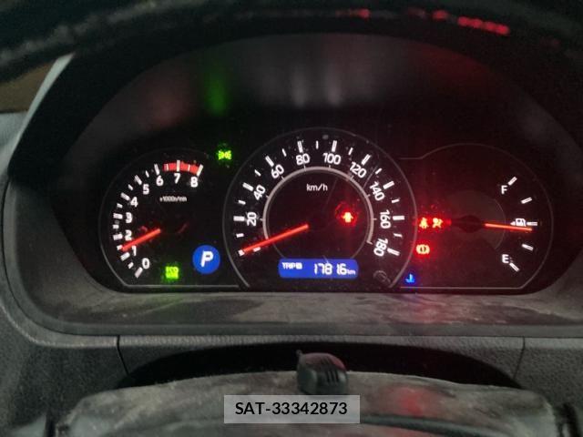 Toyota NOAH 2017-09 7618747-17
