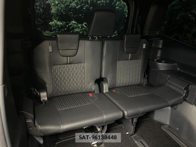 Toyota NOAH 2022-04 7618723-10