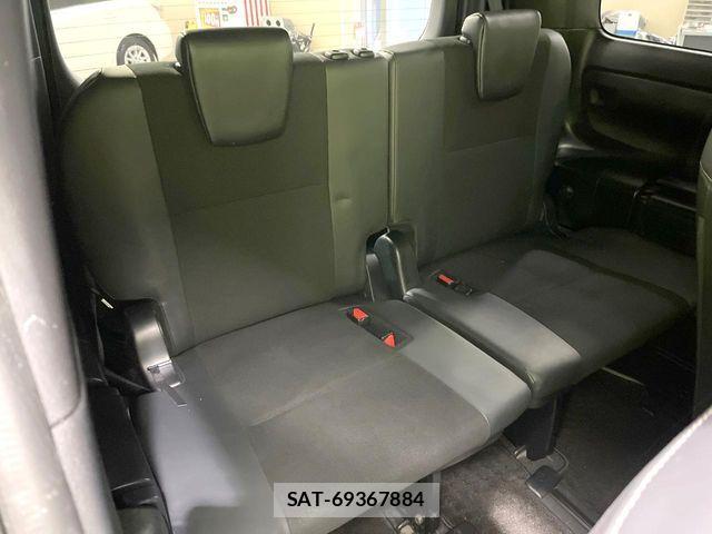 Toyota NOAH 2018-11 7618741-10