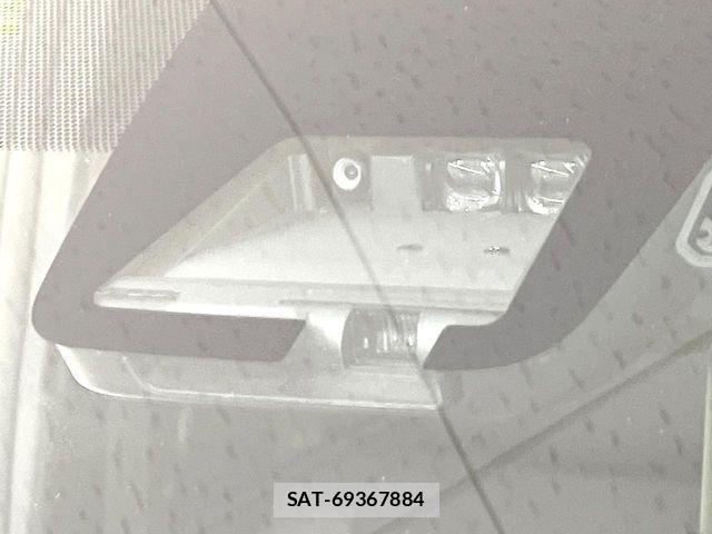 Toyota NOAH 2018-11 7618741-6