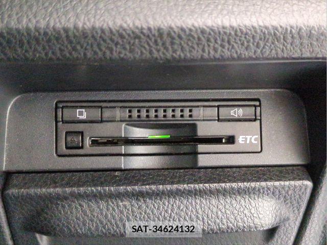 Toyota NOAH 2014-06 7618746-14