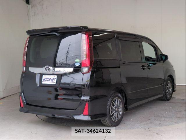Toyota NOAH 2014-06 7618746-1