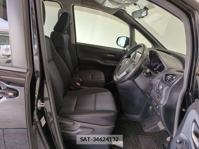 Toyota NOAH 2014-06 7618746-26
