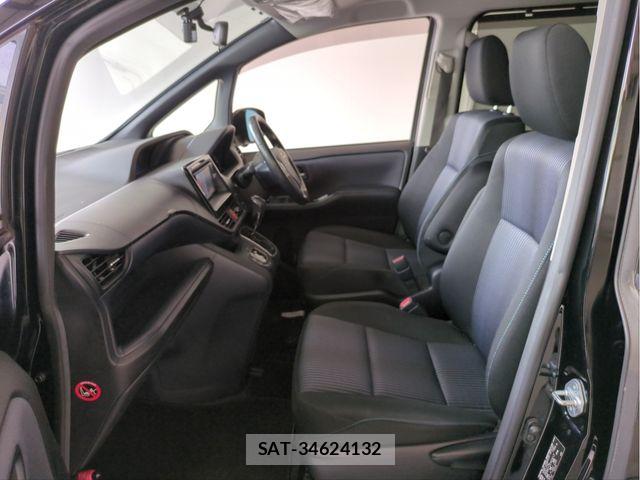 Toyota NOAH 2014-06 7618746-3