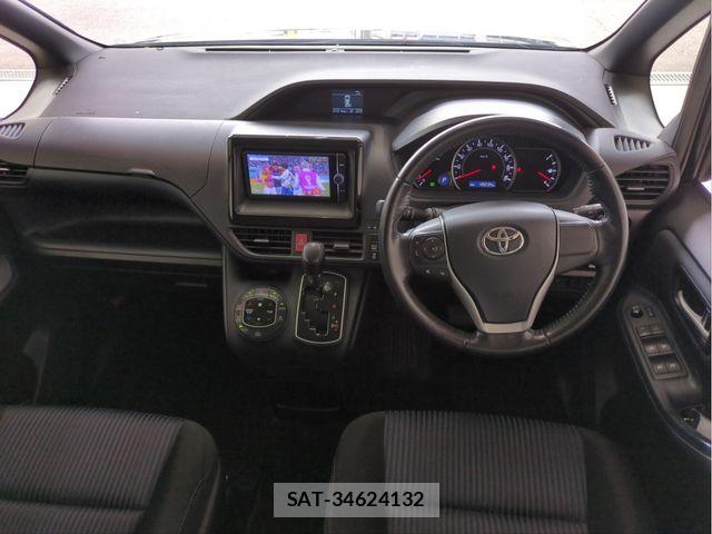 Toyota NOAH 2014-06 7618746-7