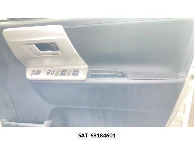 Toyota NOAH 2013-11 7618752-10