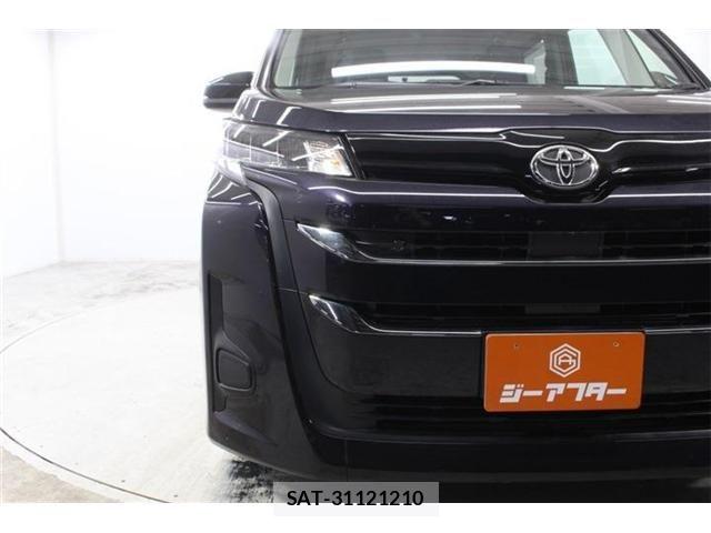 Toyota NOAH 2022-09 7618737-10