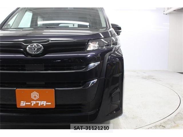 Toyota NOAH 2022-09 7618737-12