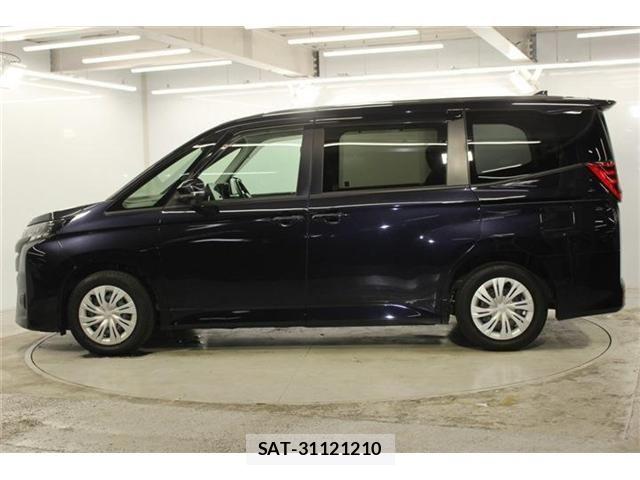 Toyota NOAH 2022-09 7618737-7