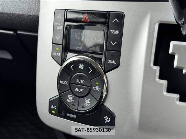 Toyota NOAH 2011-12 7618751-25