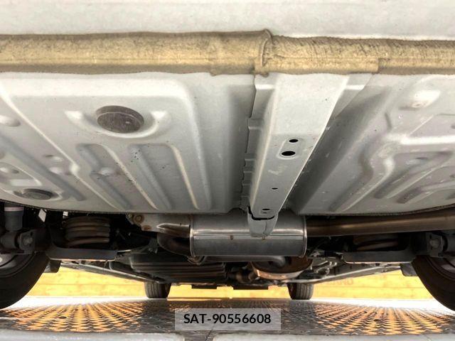 Toyota NOAH 2019-09 7618739-18